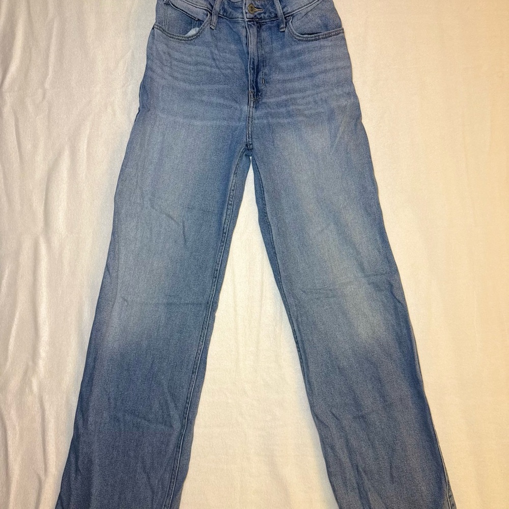 Hollister Ultra High Rise Dad Jeans W23 L31 Light Wash Wide Leg Women